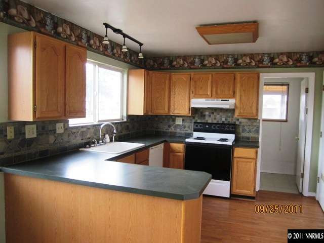 10890 Chestnut Street Reno, NV 89506 - Photo 2 of 13 Photo 2