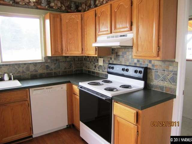 10890 Chestnut Street Reno, NV 89506 - Photo 3 of 13 Photo 3