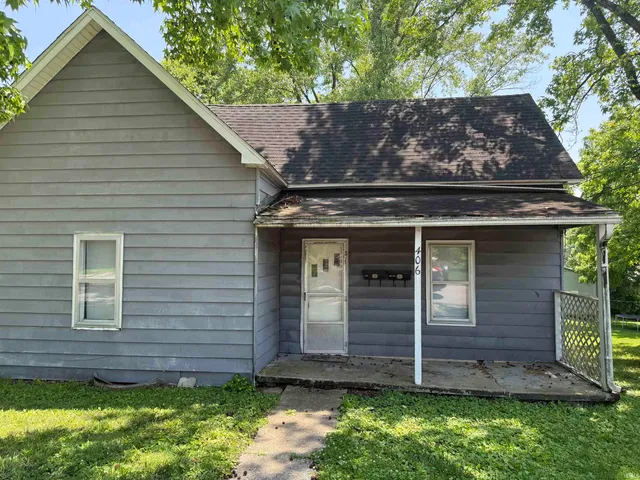 $990 | 406 17th Street, Unit A, Bedford, IN 47421