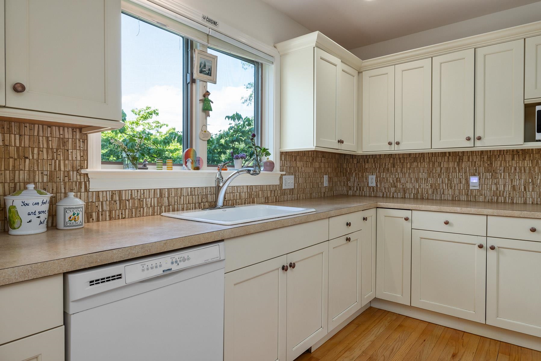 6 Deer Run Road North Hampton, NH 03862 - Photo 5 of 36