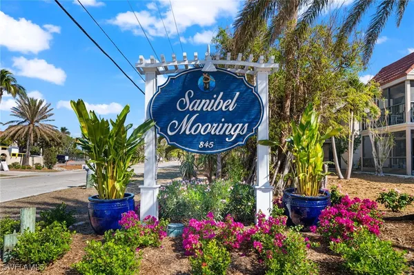 $422,500 | 845 East Gulf Drive, Unit 212, Sanibel, FL 33957