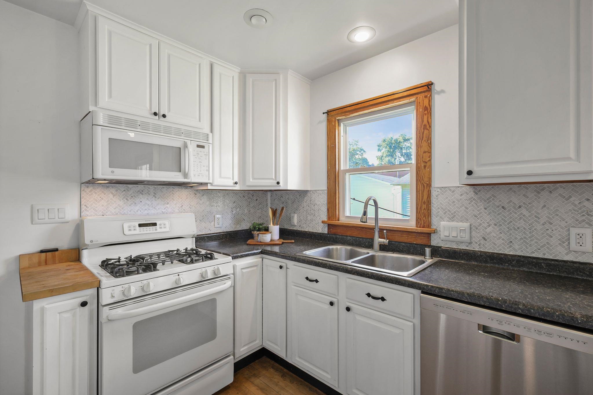 224 South Main Street Oregon, WI 53575 - Photo 13 of 42