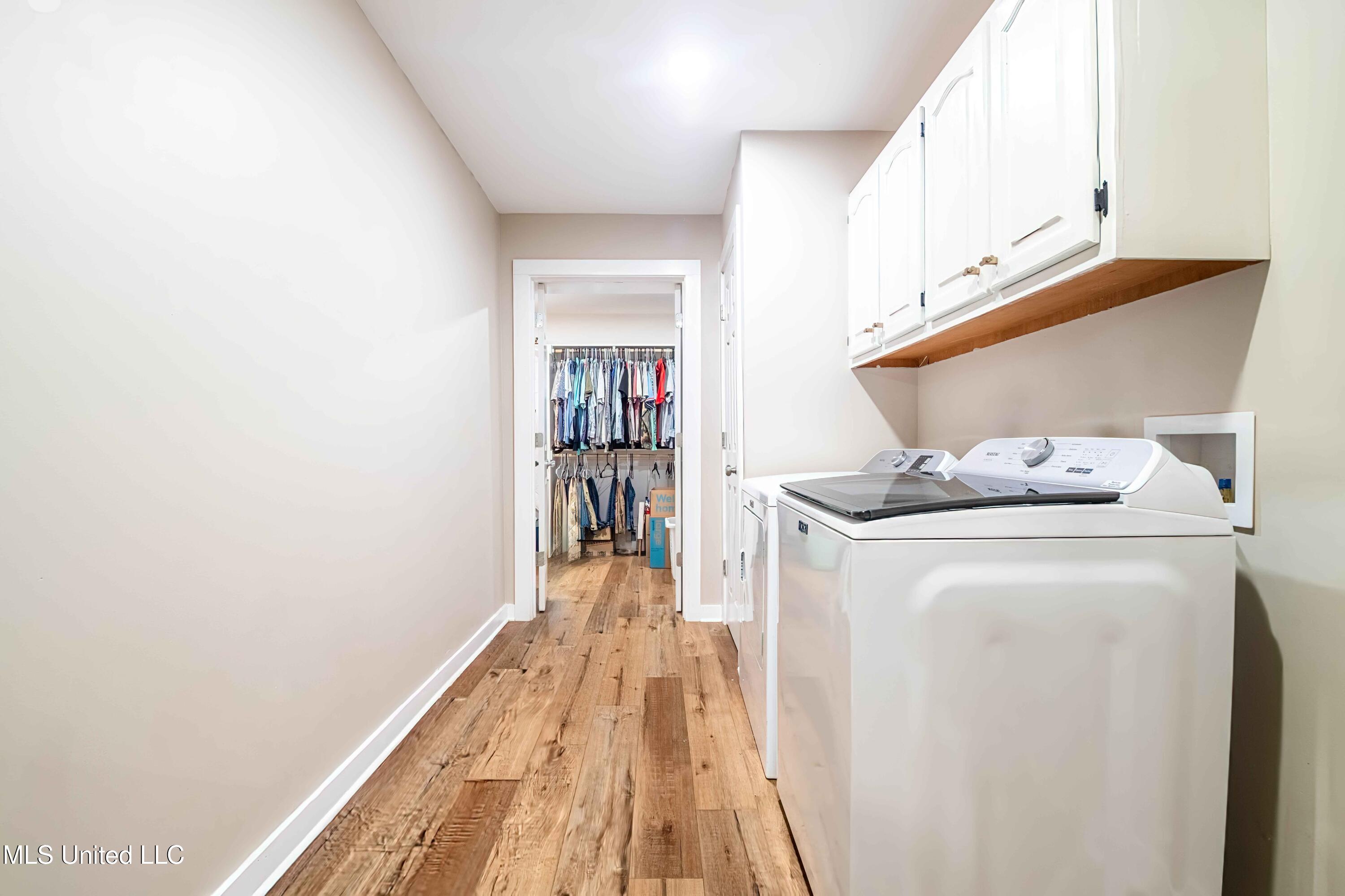 3126 South Slayden Road Lamar, MS 38642 - Photo 11 of 31 Laundry