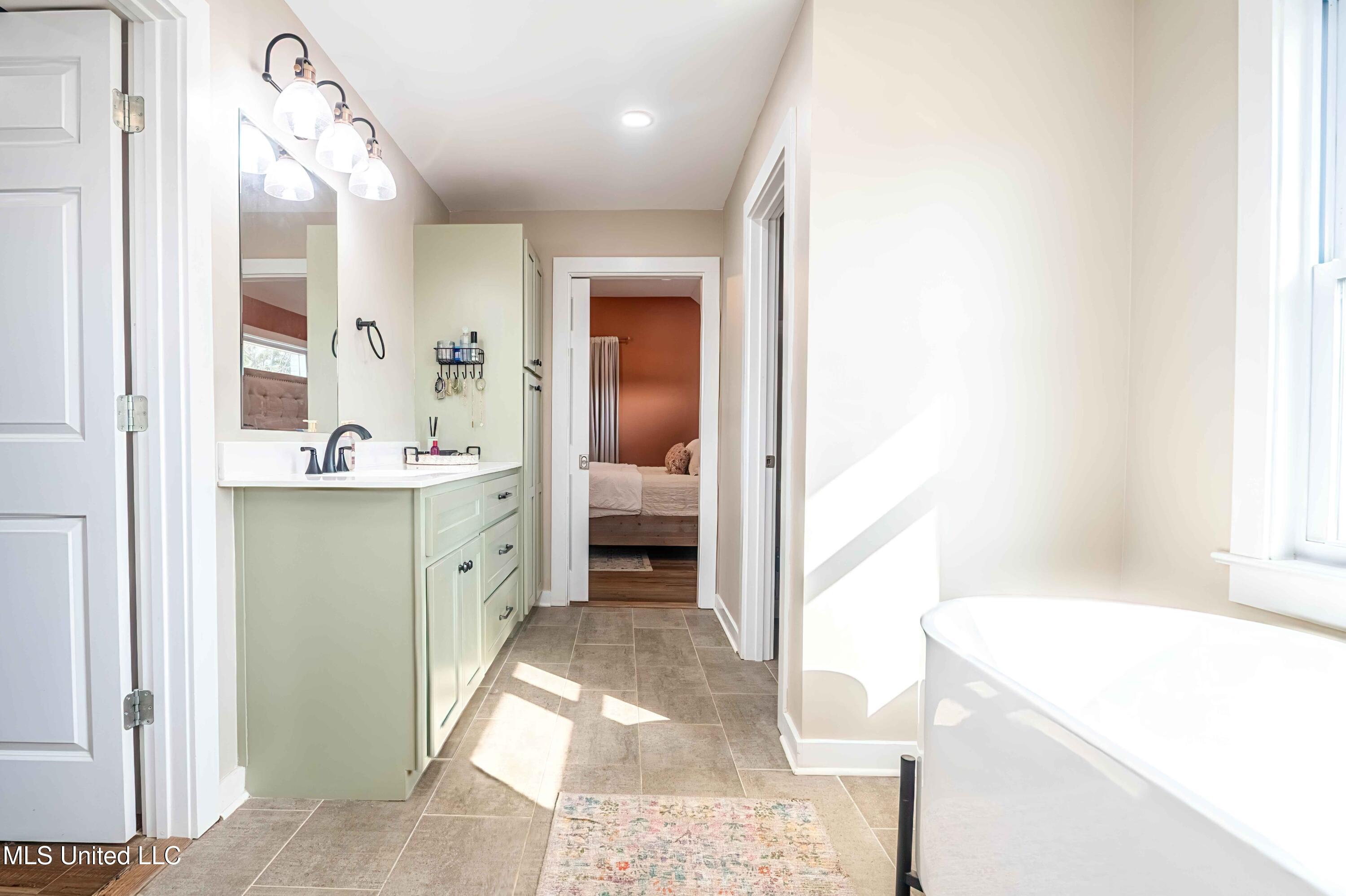 3126 South Slayden Road Lamar, MS 38642 - Photo 26 of 31 Bathroom 3