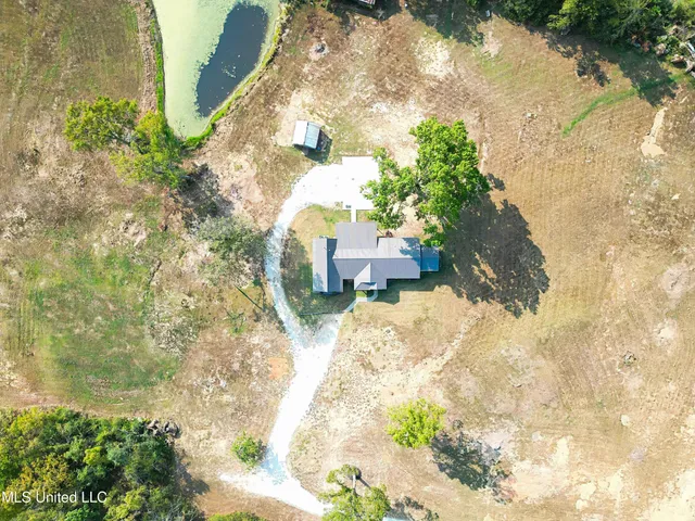 $460,000 | 3126 South Slayden Road, Lamar, MS 38642