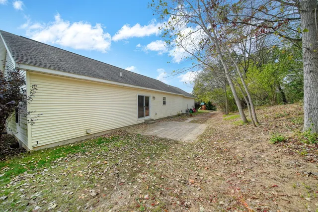 $319,900 | 3584 Hunters Court, Grass Lake, MI 49240