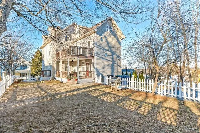 $3,000 | 11 Symonds Street, Unit 2, Salem, MA 01970