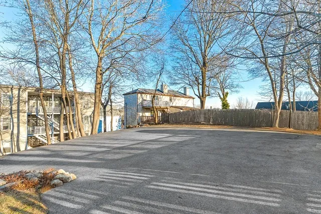 $3,000 | 11 Symonds Street, Unit 2, Salem, MA 01970