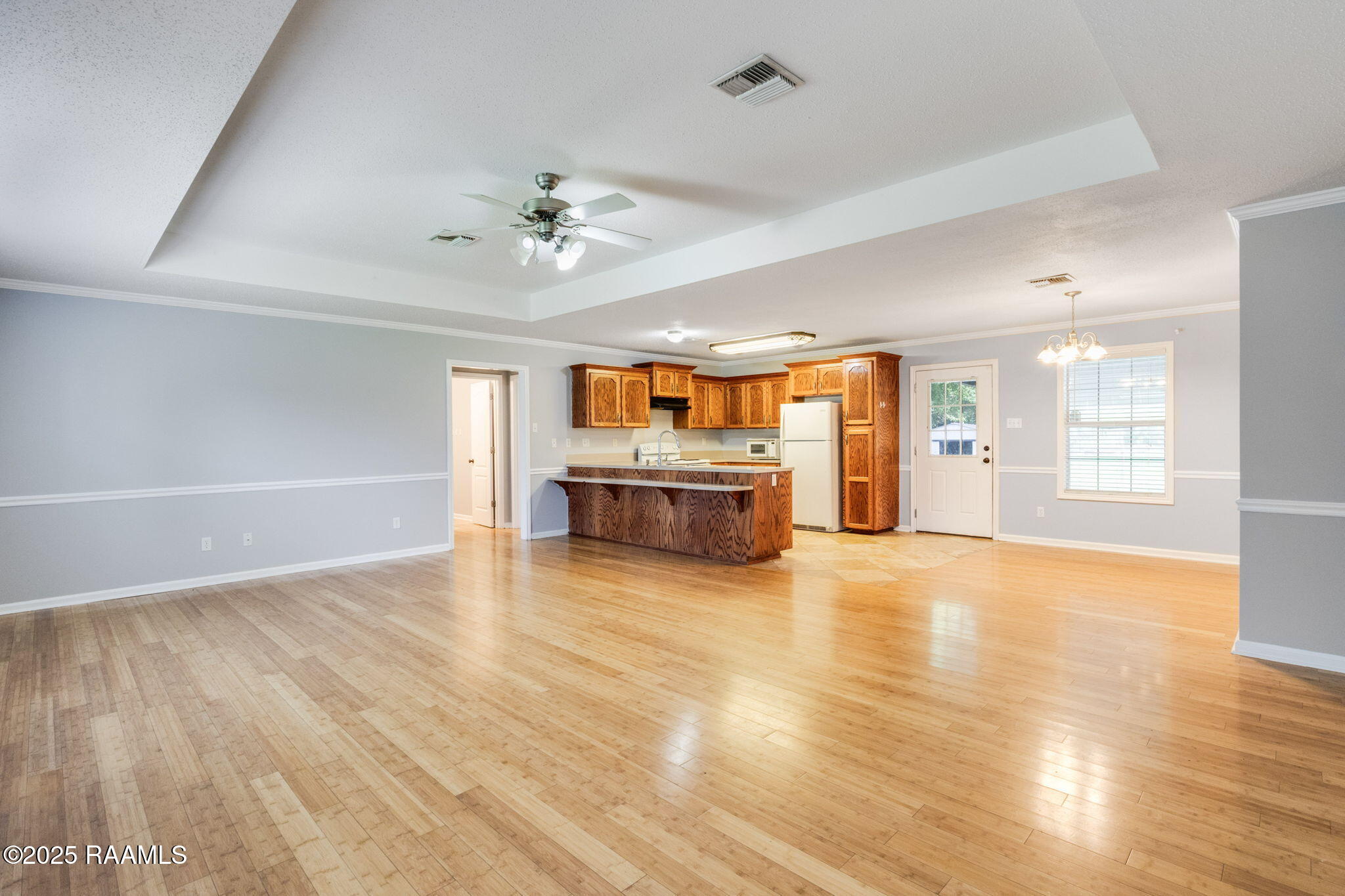 400 Lebesque Road Lafayette, LA 70507 - Photo 5 of 17 Living Room and Kitchen Area