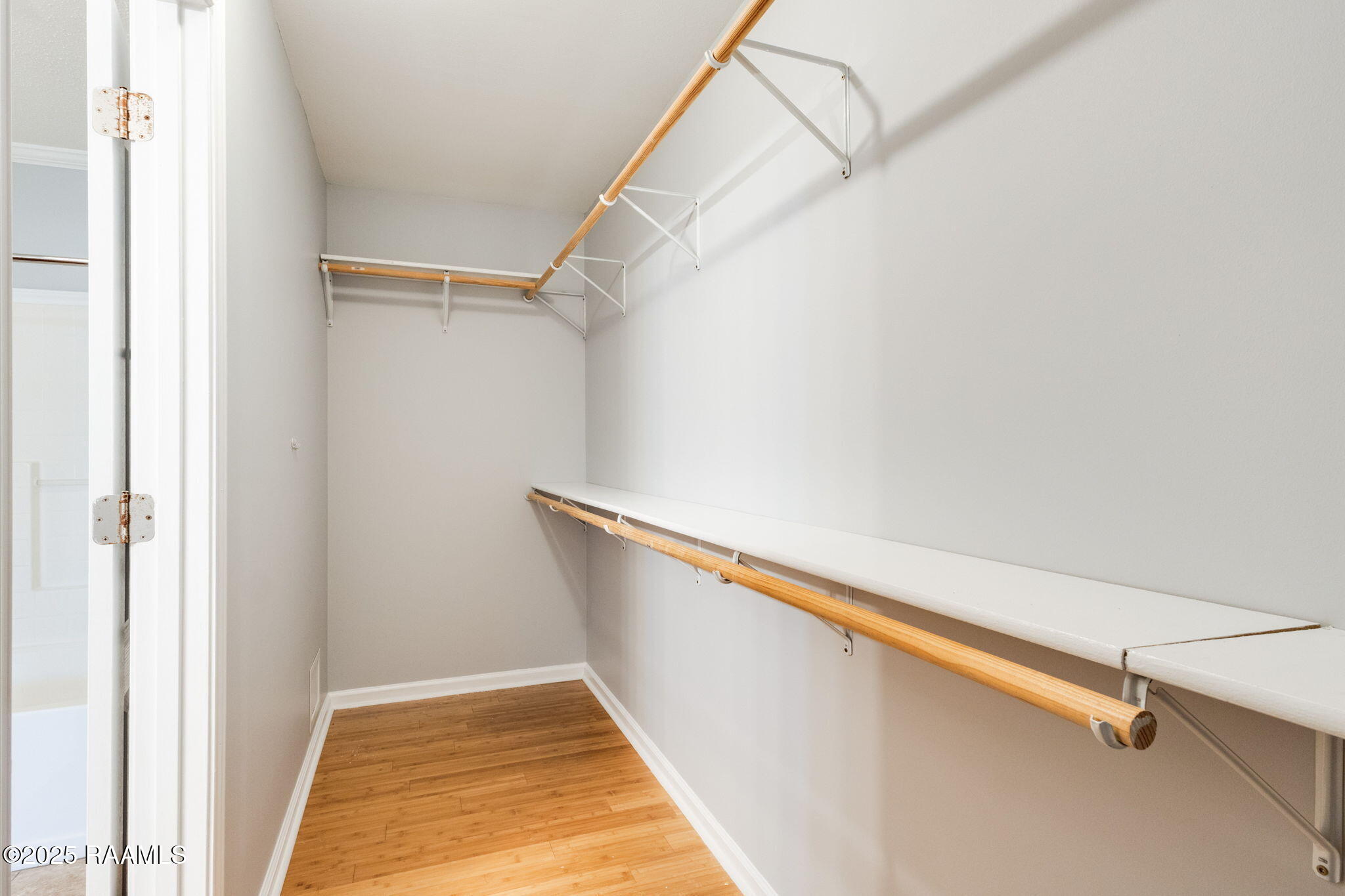400 Lebesque Road Lafayette, LA 70507 - Photo 10 of 17 Primary Closet