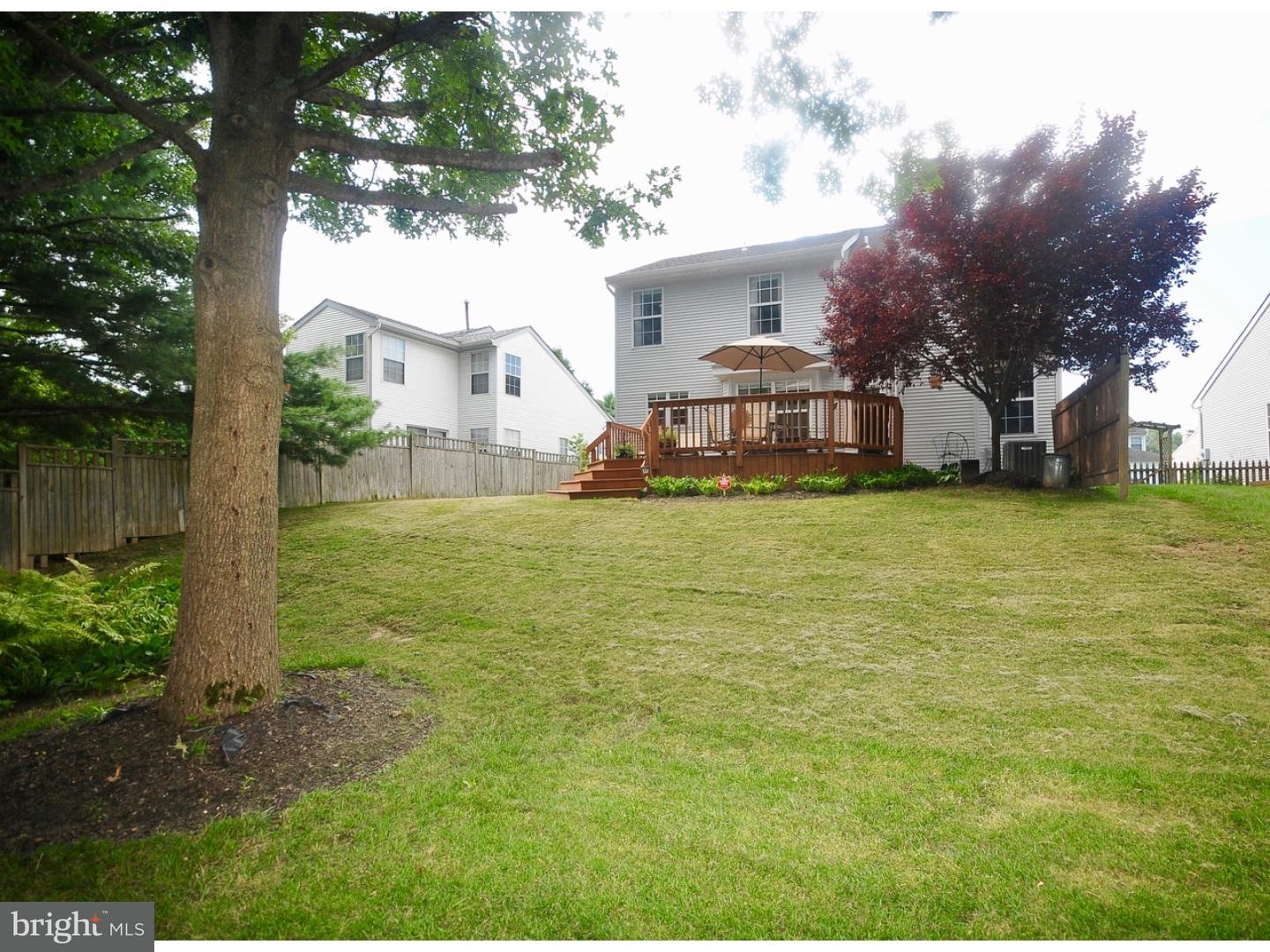 93 Ridgewood Way Burlington, NJ 08016 - Photo 22 of 24 Exterior Back