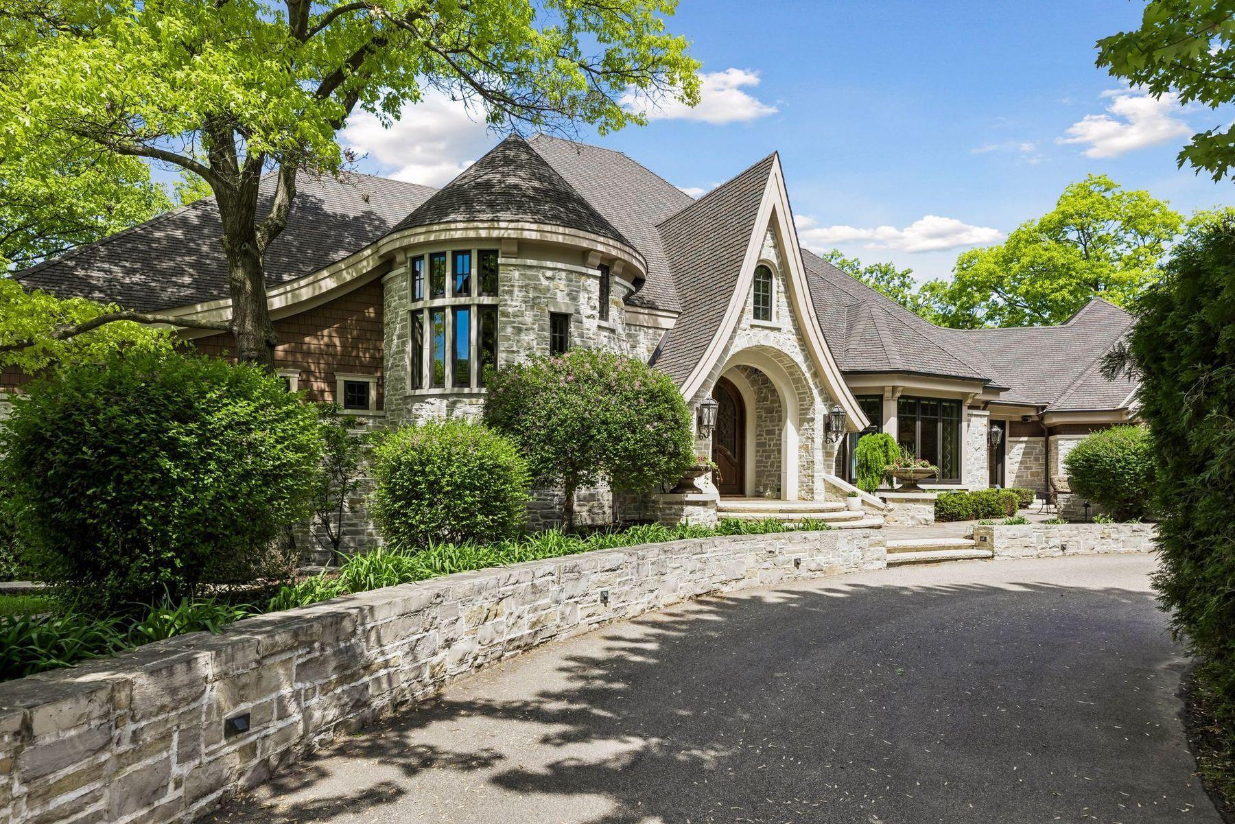 18083 Bearpath Trail Eden Prairie, MN 55347 - Photo 4 of 94