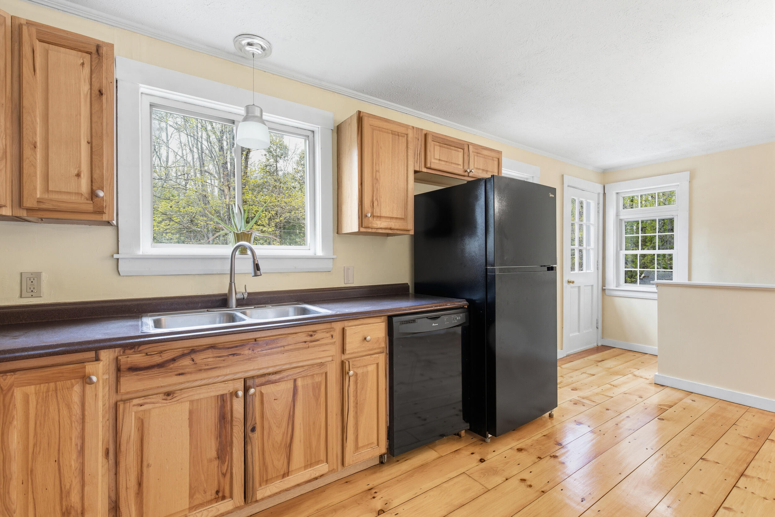 450 Richville Road Standish, ME 04084 - Photo 17 of 38 kitchen