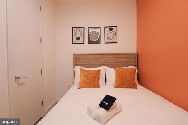 $3,400 | 1806 I Street Northeast, Unit 7, Washington, DC 20002