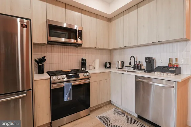 $3,400 | 1806 I Street Northeast, Unit 7, Washington, DC 20002