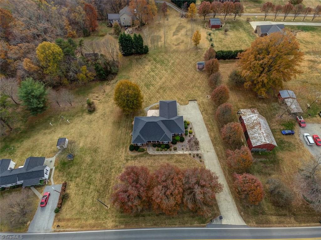 7925 Alcorn Road Oak Ridge, NC 27310 - Photo 22 of 24