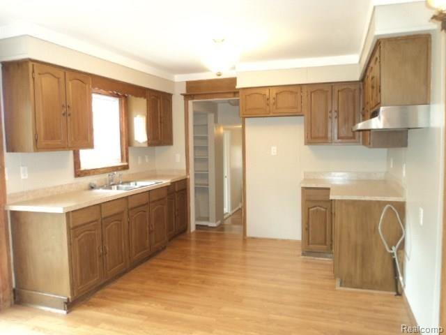 263 South Allen Road St. Clair, MI 48079 - Photo 7 of 27 263 S ALLEN PHOTOS 001 - Copy.JPG
