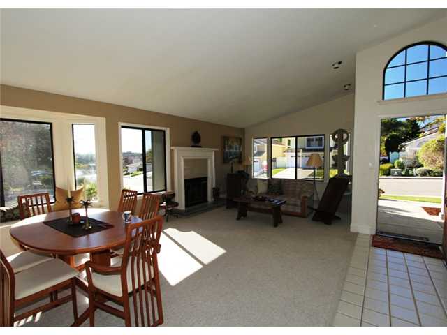 1741 Swallowtail Road Encinitas, CA 92024 - Photo 4 of 7