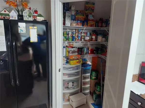 a view of walk in closet