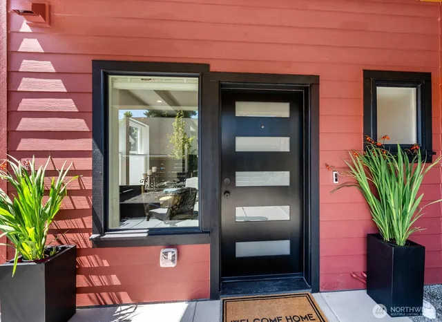 $649,950 | 13211 1st Avenue Northwest, Unit 2, Seattle, WA 98177