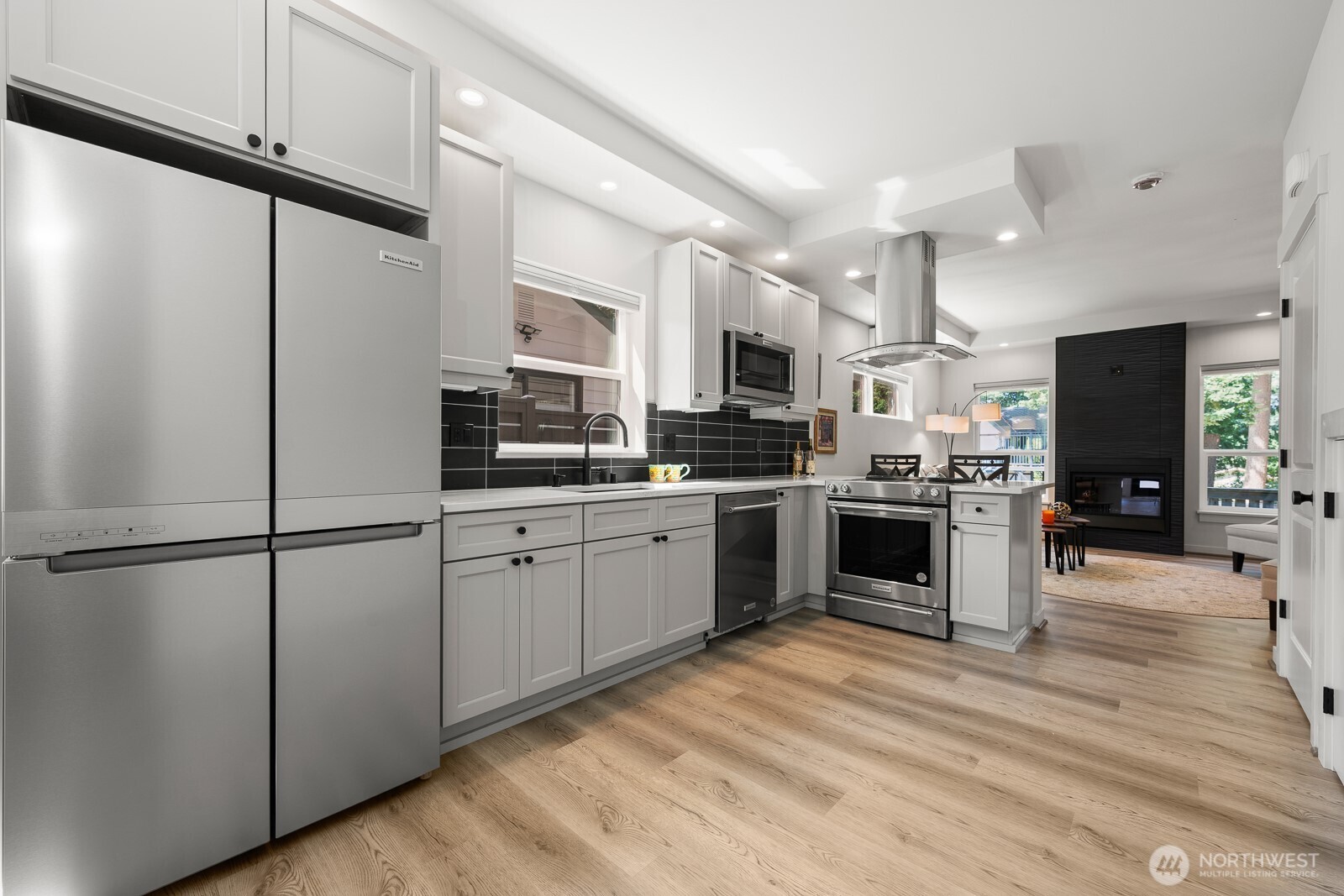 13211 1st Avenue Northwest, Unit 2 Seattle, WA 98177 - Photo 5 of 19