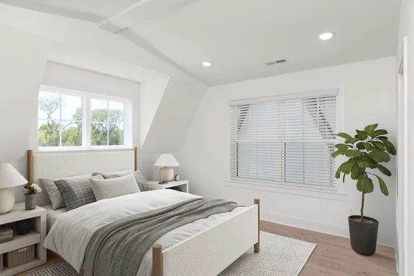 $3,495 | 504 Edwin Street, Unit 18, Nashville, TN 37207