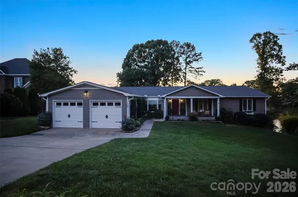 $899,900 | 104 Doral Court, Kings Mountain, NC 28086