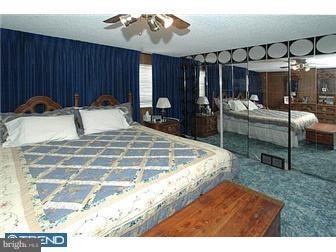 12011 Medford Road Philadelphia, PA 19154 - Photo 10 of 11 Bedroom - Main