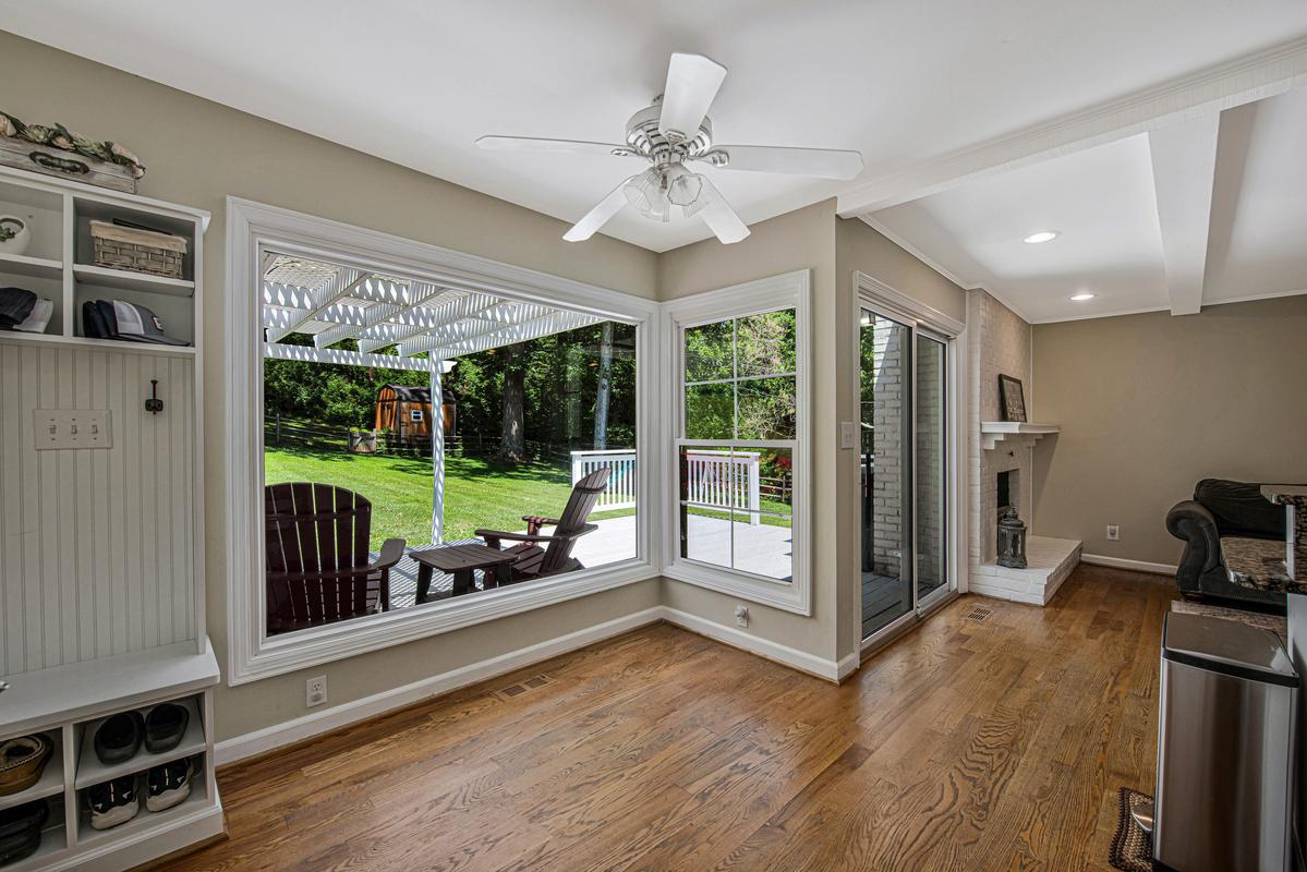 1008 Timber Trail Road Baltimore, MD 21286 - Photo 15 of 47 Large picture window = lots of natural light.