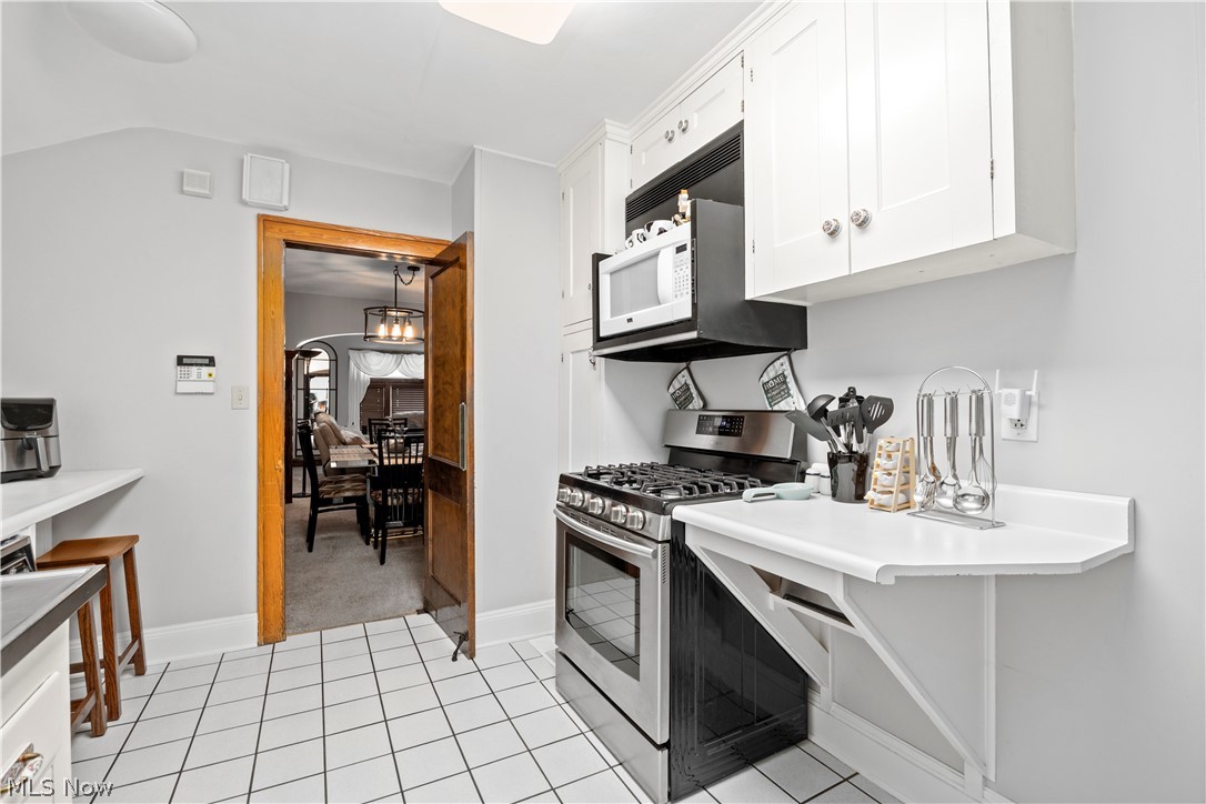 3569 Warren Road Cleveland, OH 44111 - Photo 10 of 40 Gallery Image 10