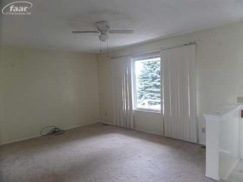 19217 Amman Road Chesaning, MI 48616 - Photo 6 of 11 20415471-5.JPG