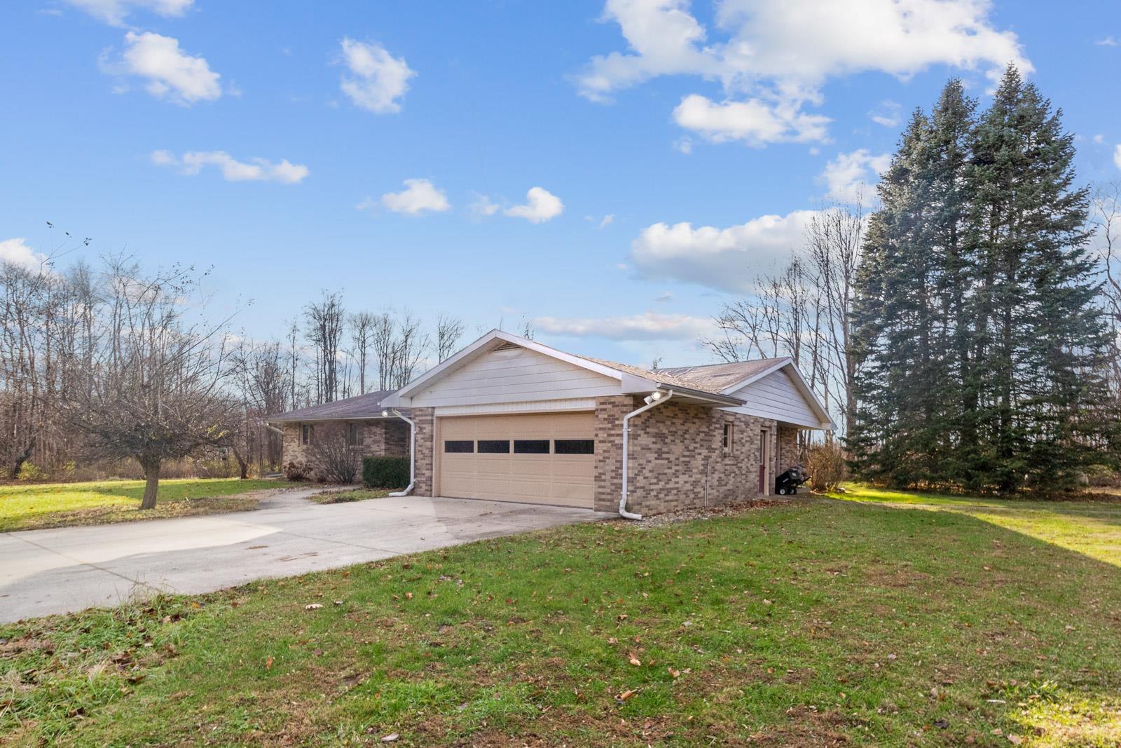 24225 New Road South Bend, IN 46614 - Photo 4 of 36