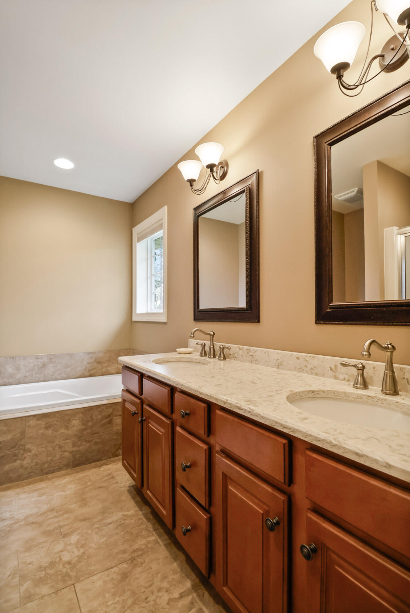 7344 Fieldstone Drive Demotte, IN 46310 - Photo 18 of 30 1337x2000
