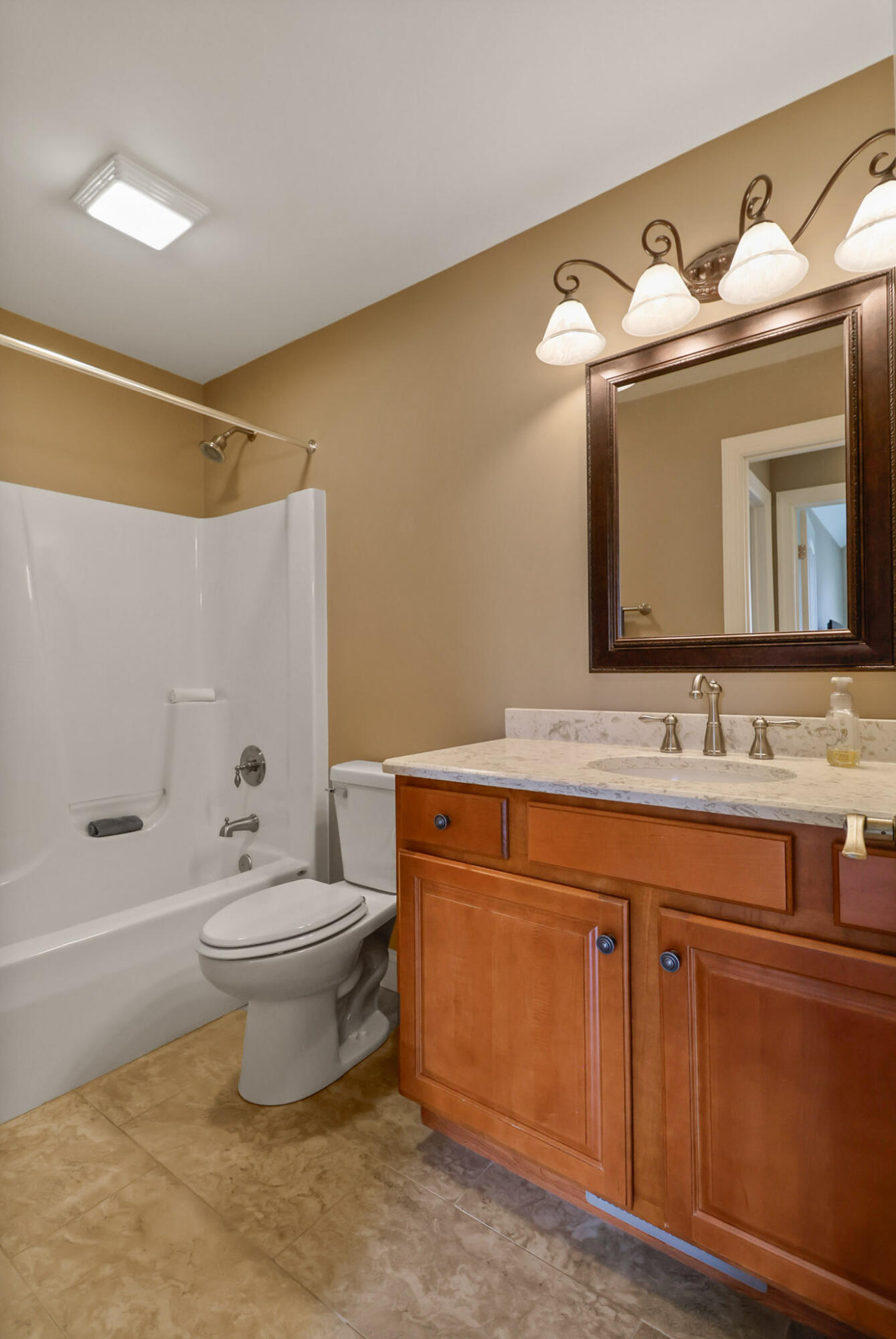 7344 Fieldstone Drive Demotte, IN 46310 - Photo 21 of 30 1339x2000