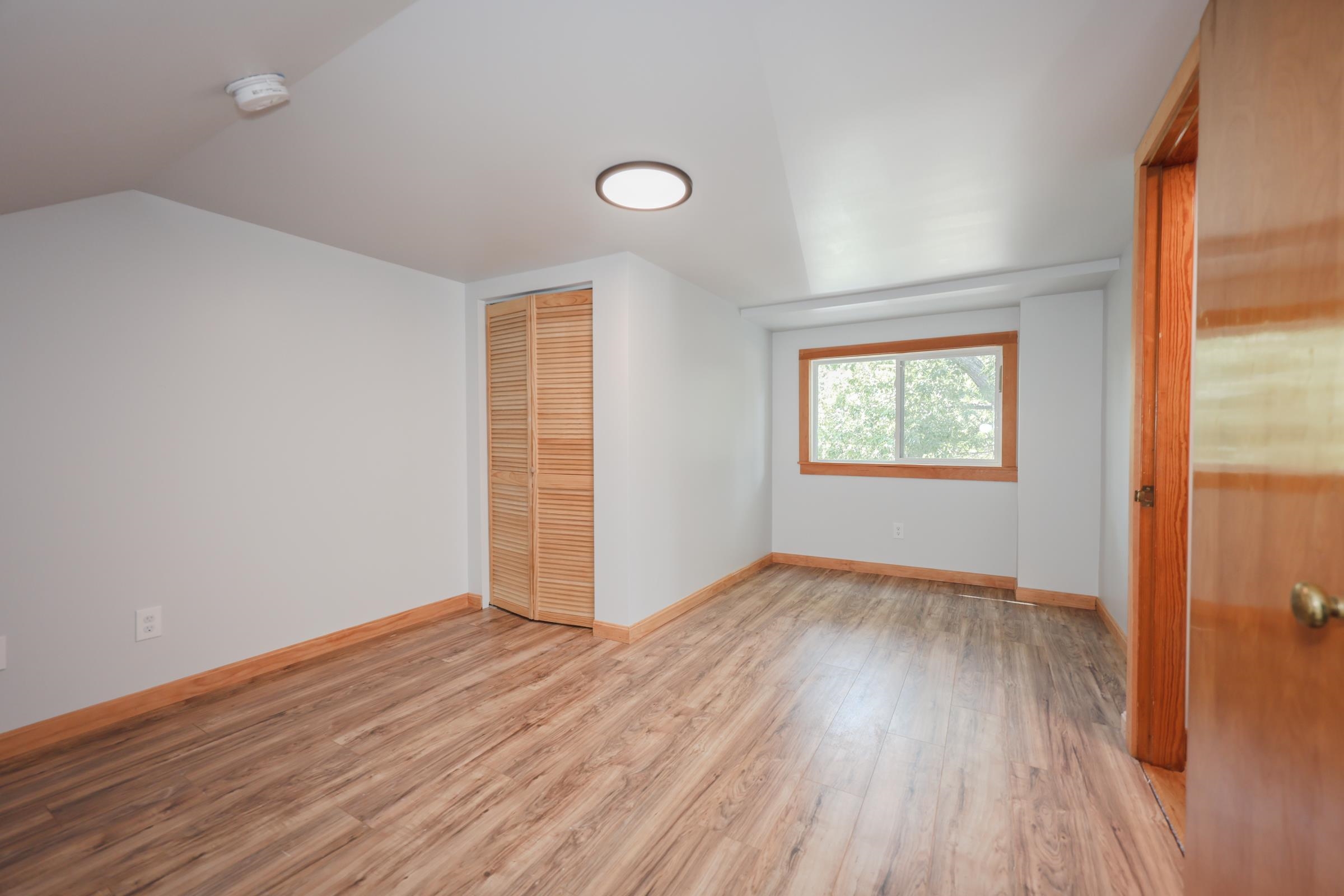 283-285 South Mammoth Road Manchester, NH 03109 - Photo 12 of 38 Gallery Image 12