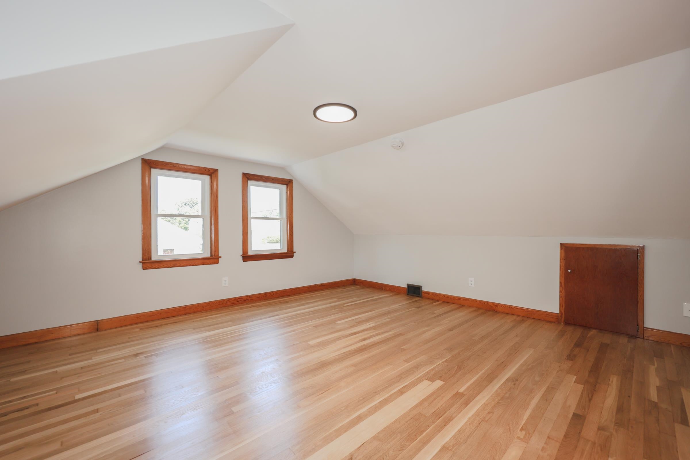 283-285 South Mammoth Road Manchester, NH 03109 - Photo 15 of 38 Gallery Image 15