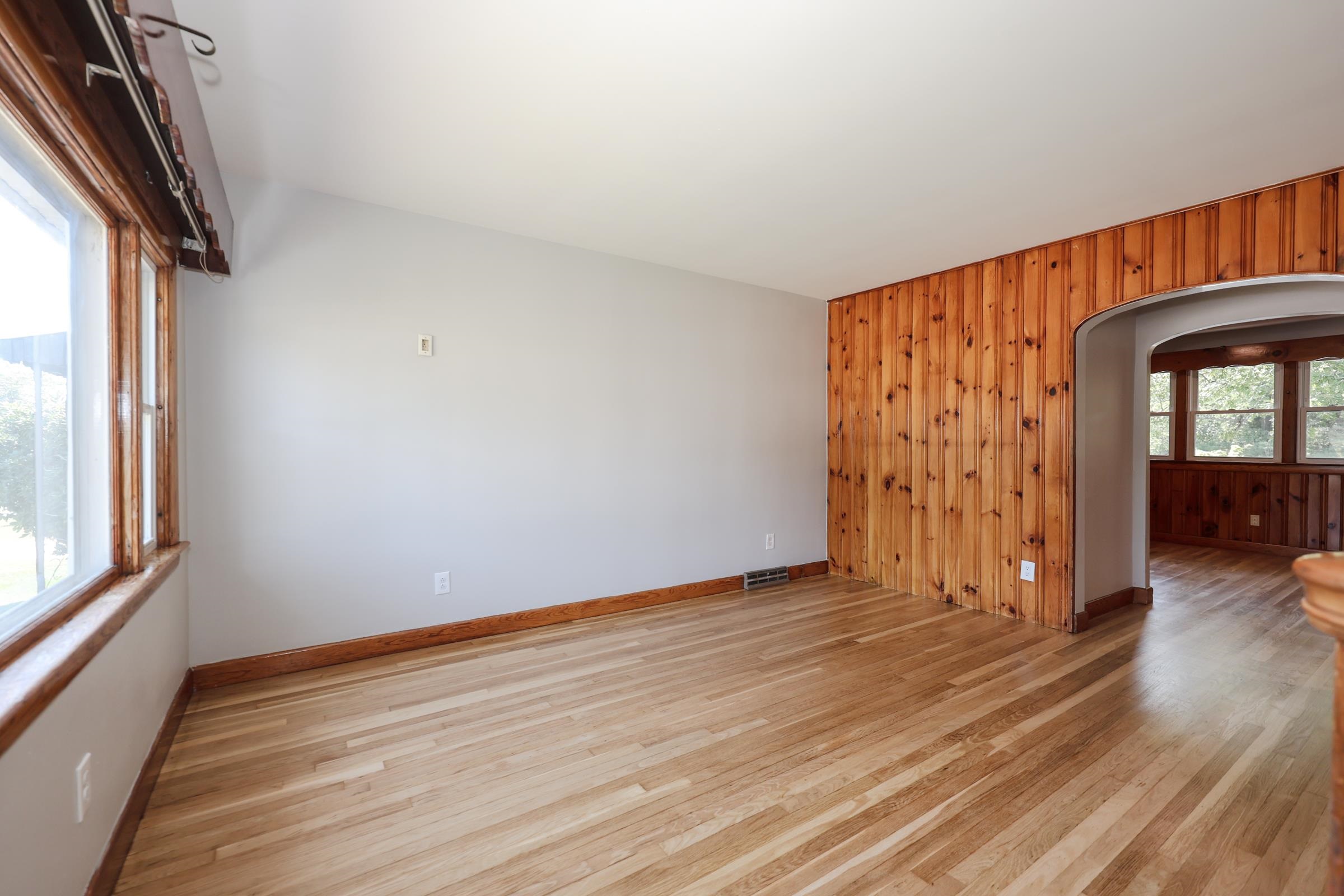 283-285 South Mammoth Road Manchester, NH 03109 - Photo 4 of 38 Gallery Image 4