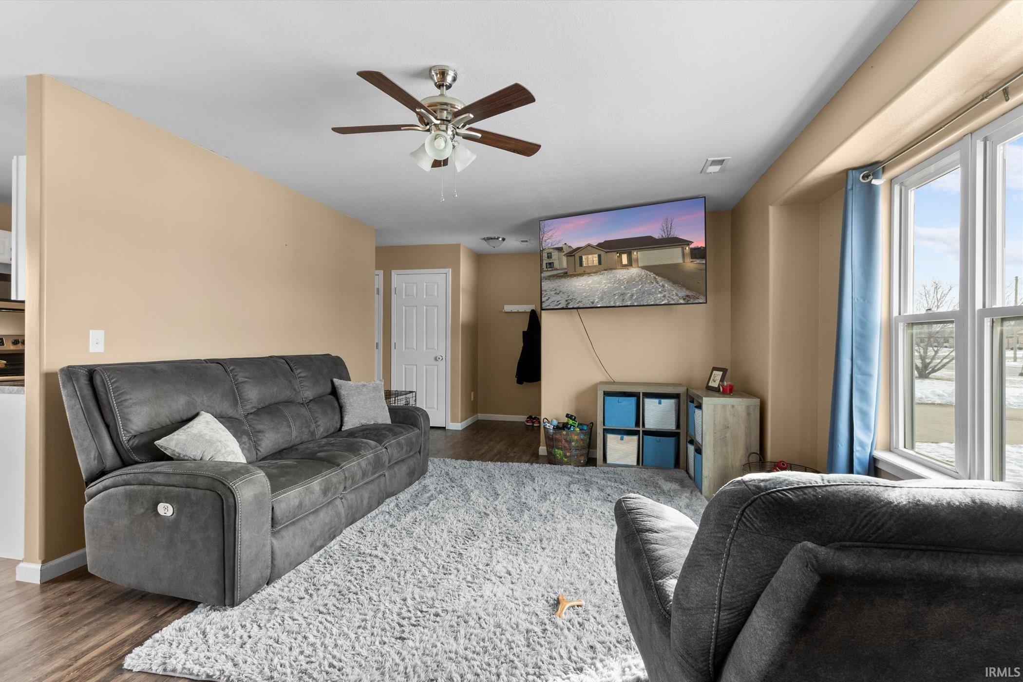 533 West Liberty Street Butler, IN 46721 - Photo 7 of 27