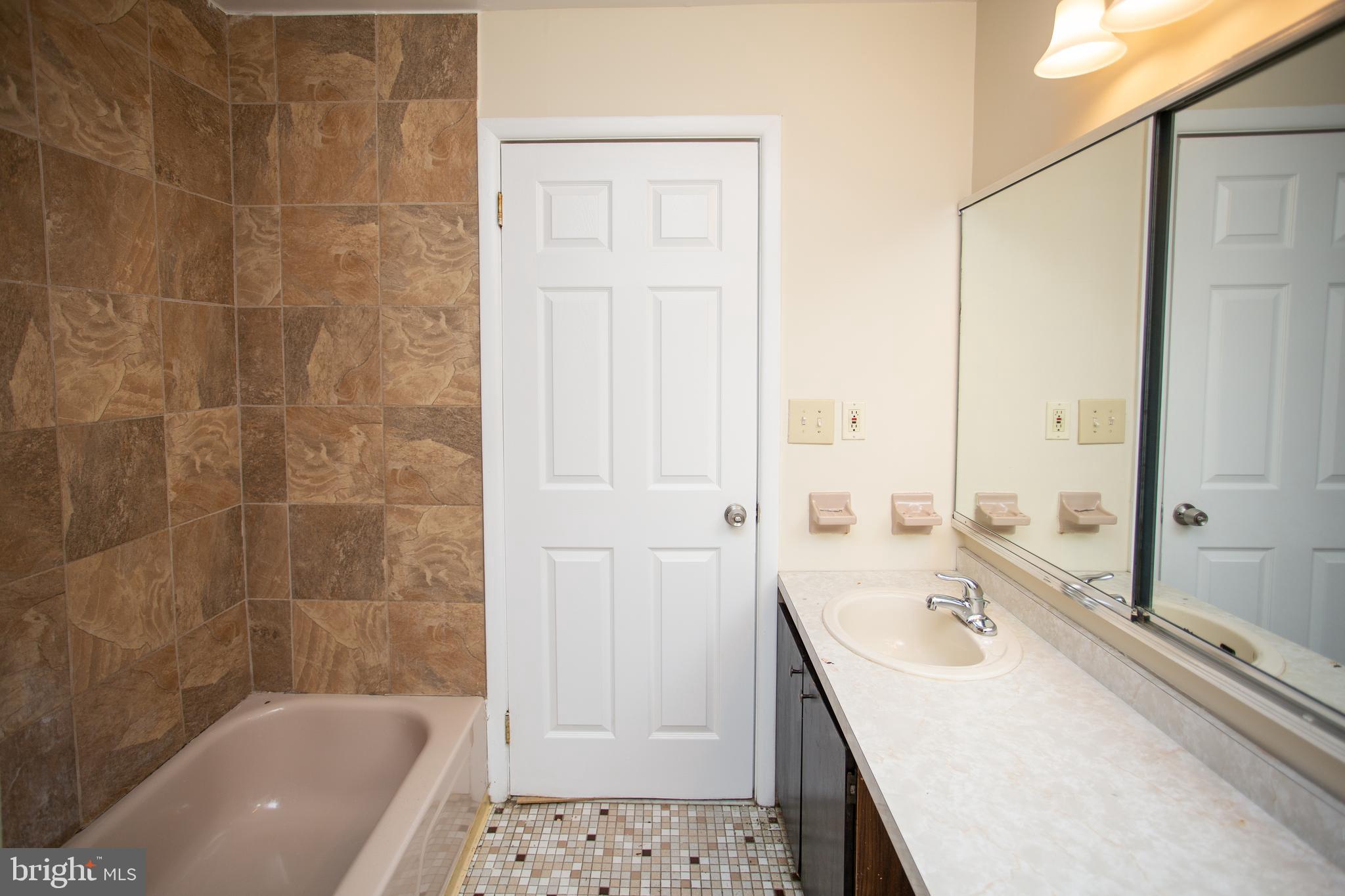 11 Dover Drive Lindenwold, NJ 08021 - Photo 26 of 41