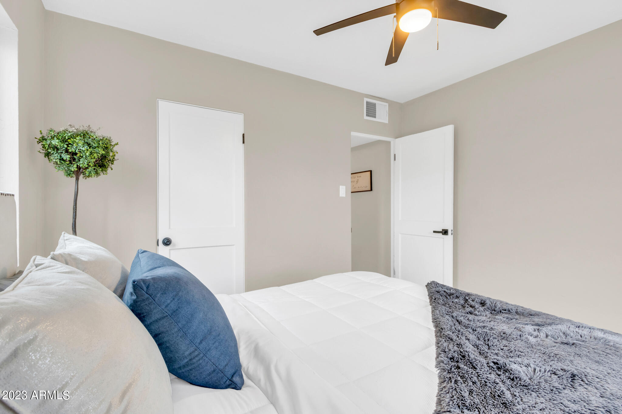 3106 West Fillmore Street Phoenix, AZ 85009 - Photo 13 of 21 3106 w fillmore St-15