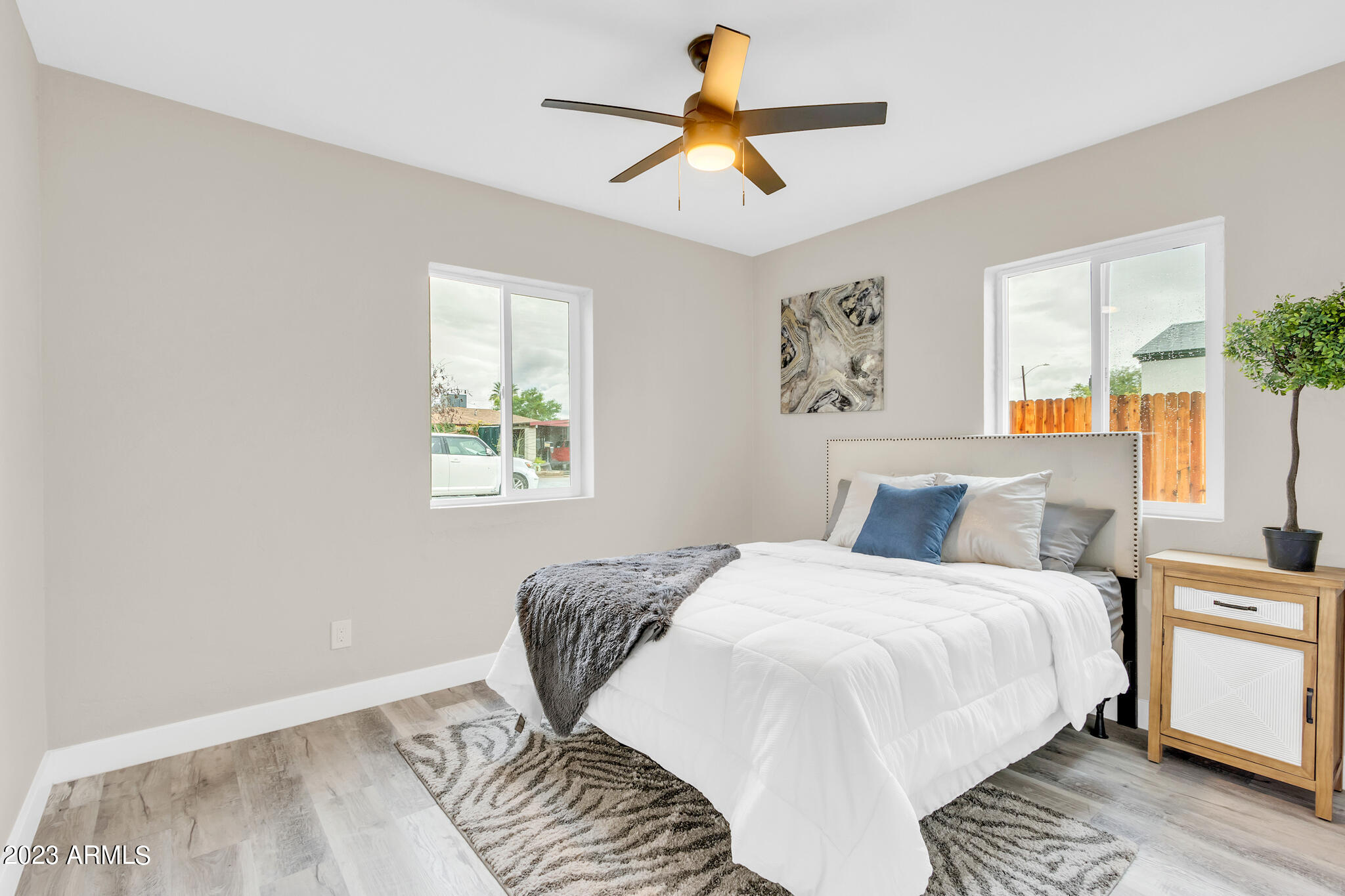 3106 West Fillmore Street Phoenix, AZ 85009 - Photo 5 of 21 3106 w fillmore St-16