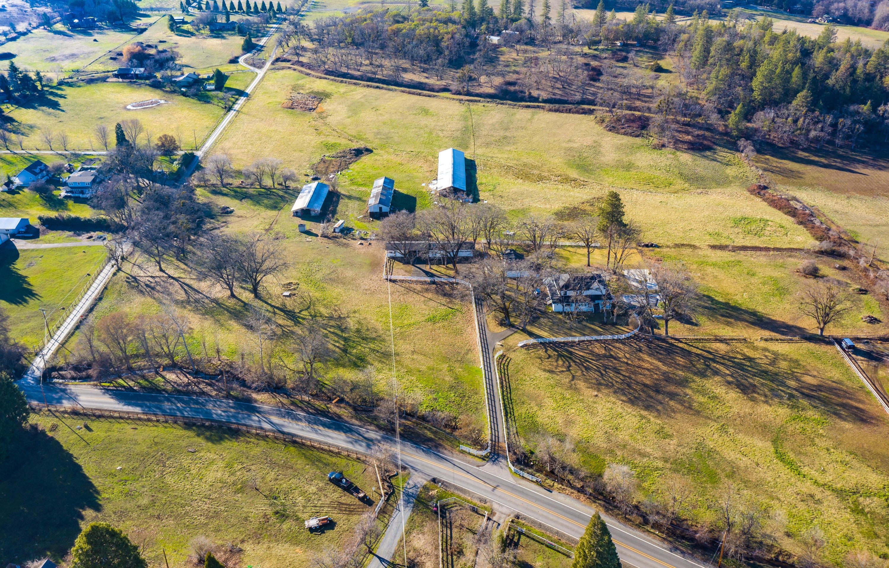 3042 Burrell Road Medford, OR 97501 - Photo 7 of 10 DJI_0542-HDR
