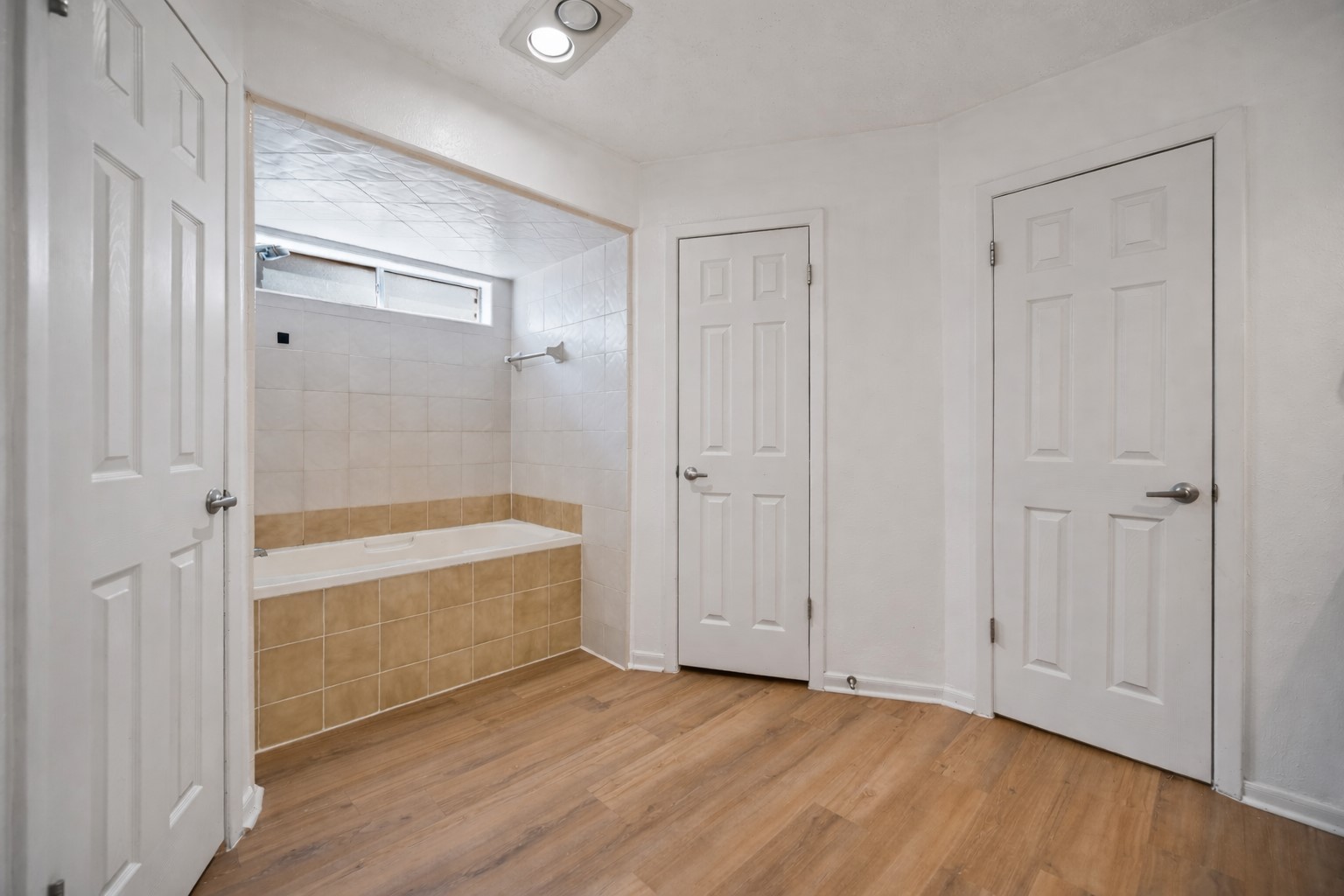 14907 Oak Bluff Court Houston, TX 77070 - Photo 15 of 19 a view of an empty room