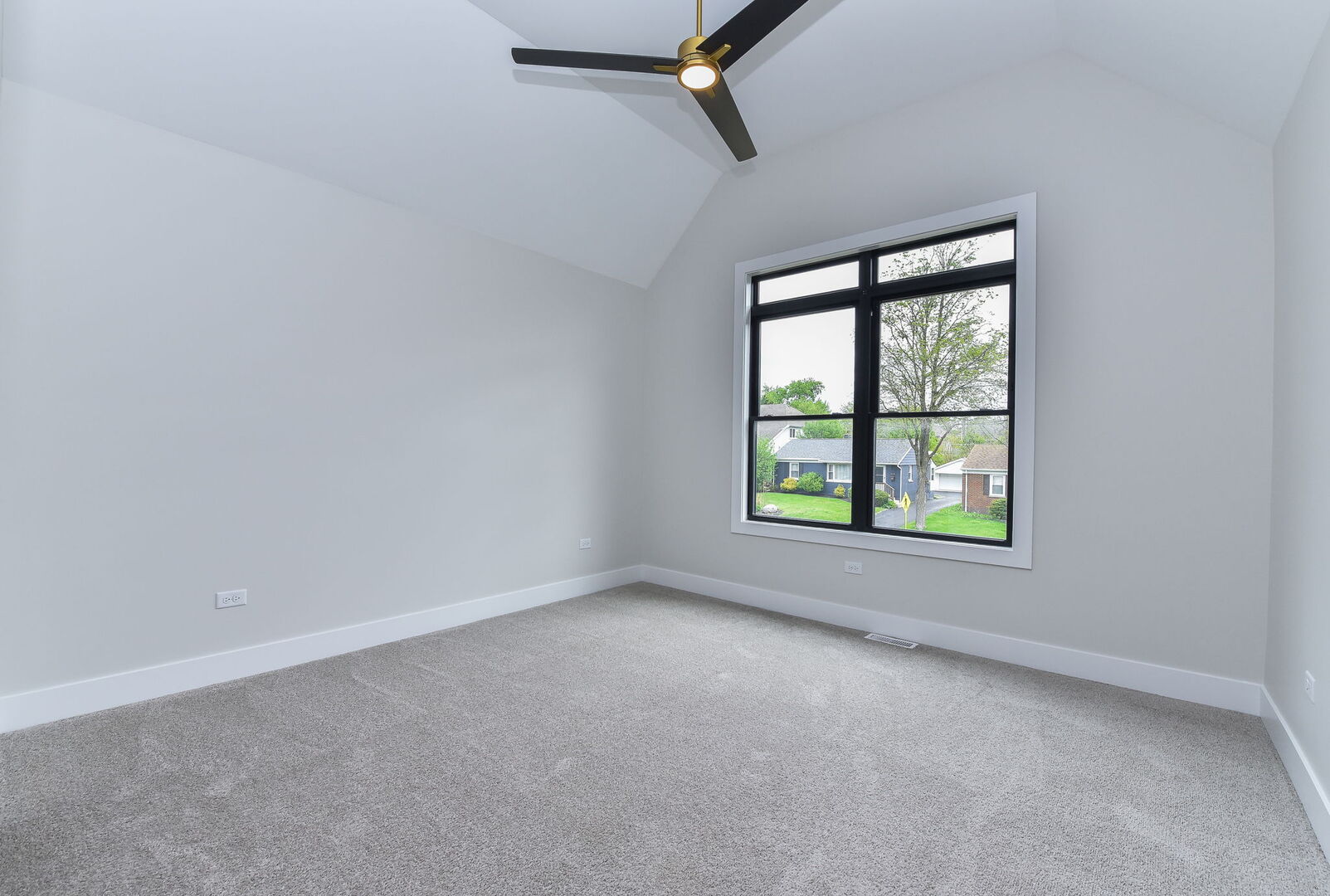 4600 Sterling Road Downers Grove, IL 60515 - Photo 26 of 42 Gallery Image 26