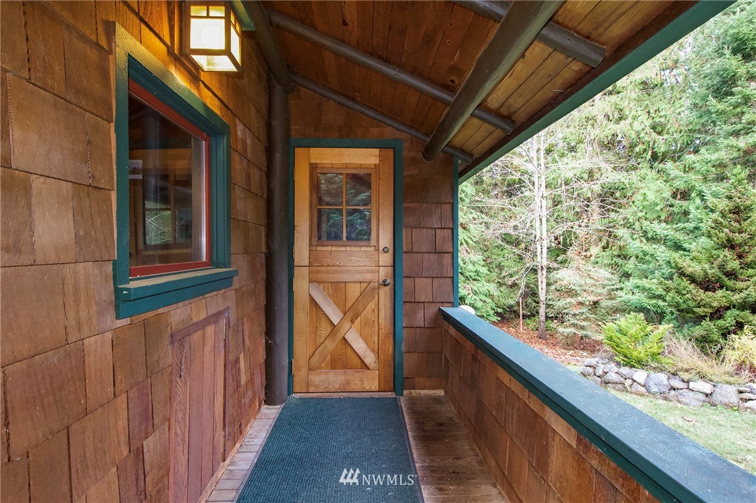730 Quail Run Road Port Angeles, WA 98362 - Photo 3 of 40