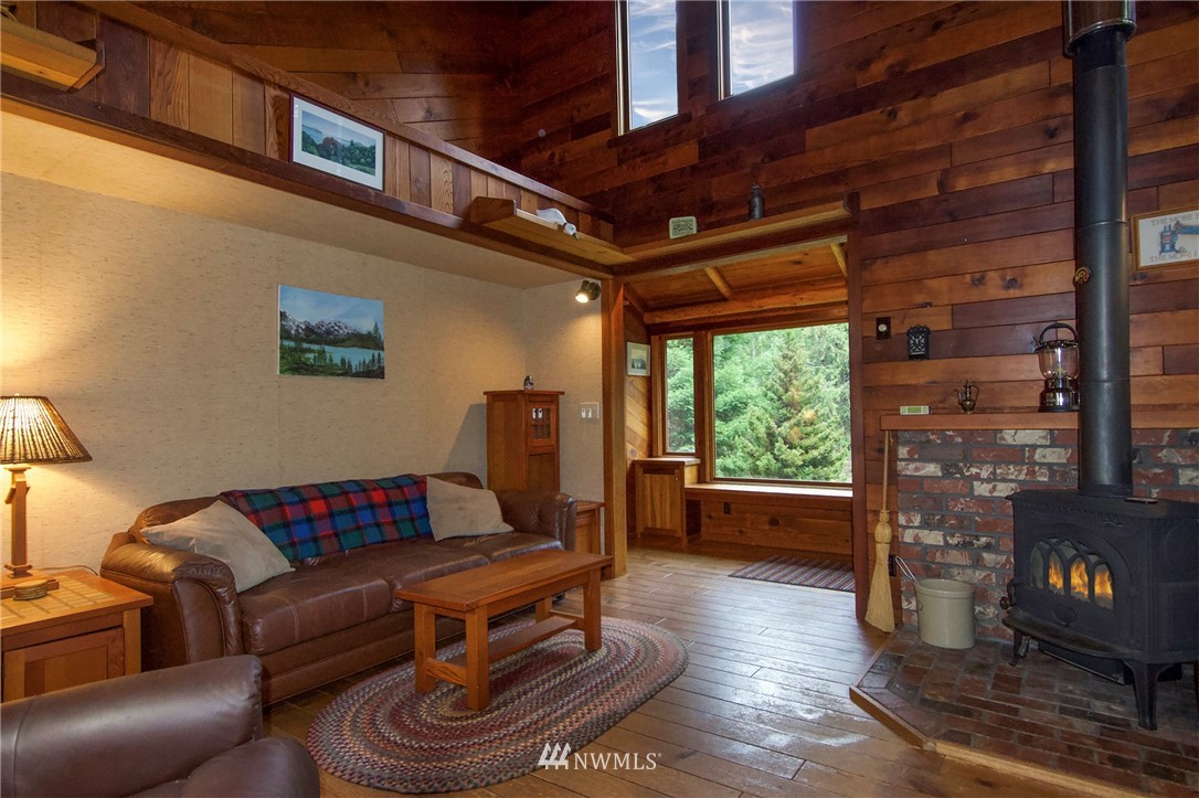 730 Quail Run Road Port Angeles, WA 98362 - Photo 5 of 40