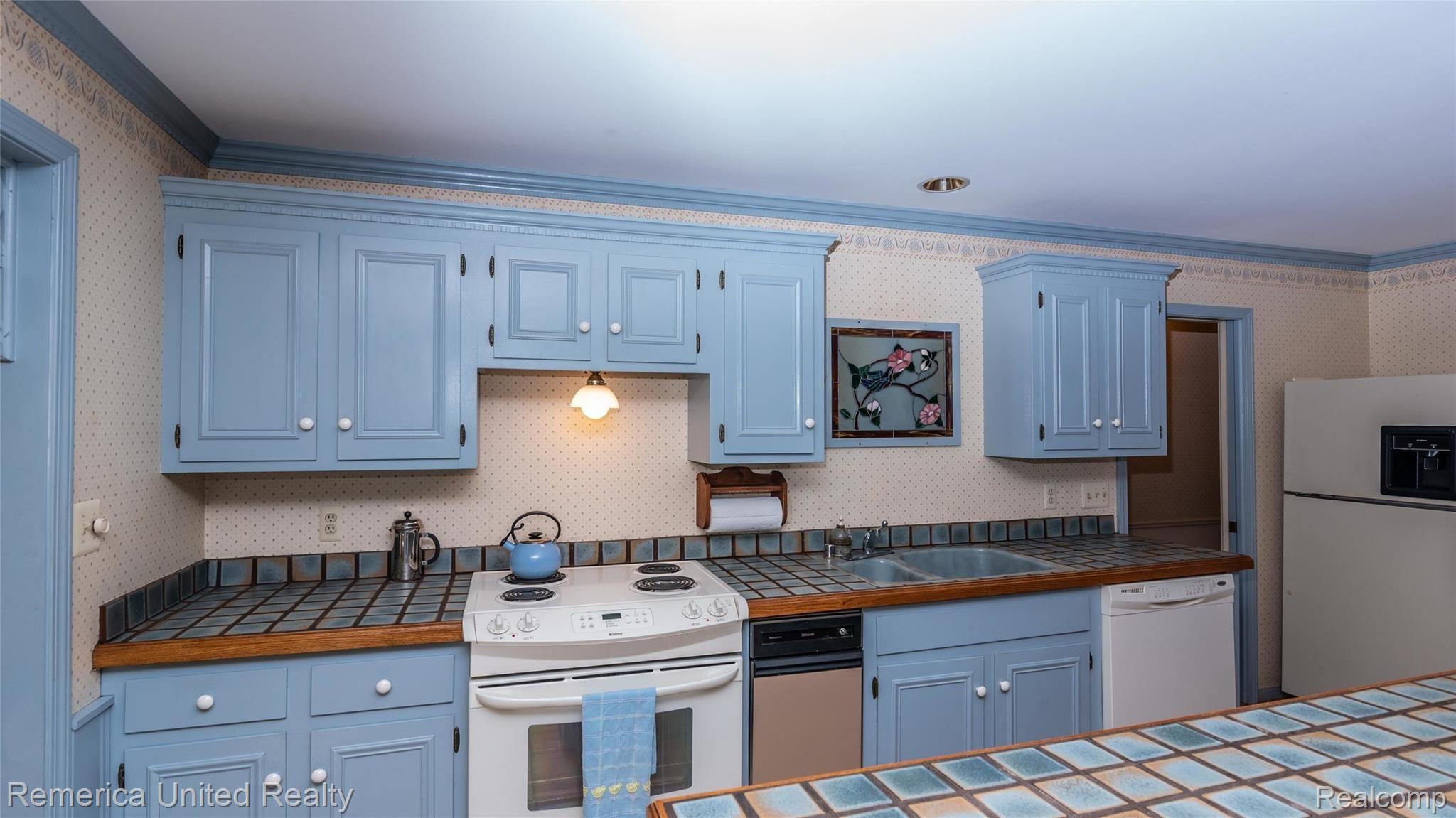 22077 Garfield Road Northville, MI 48167 - Photo 17 of 57 Kitchen