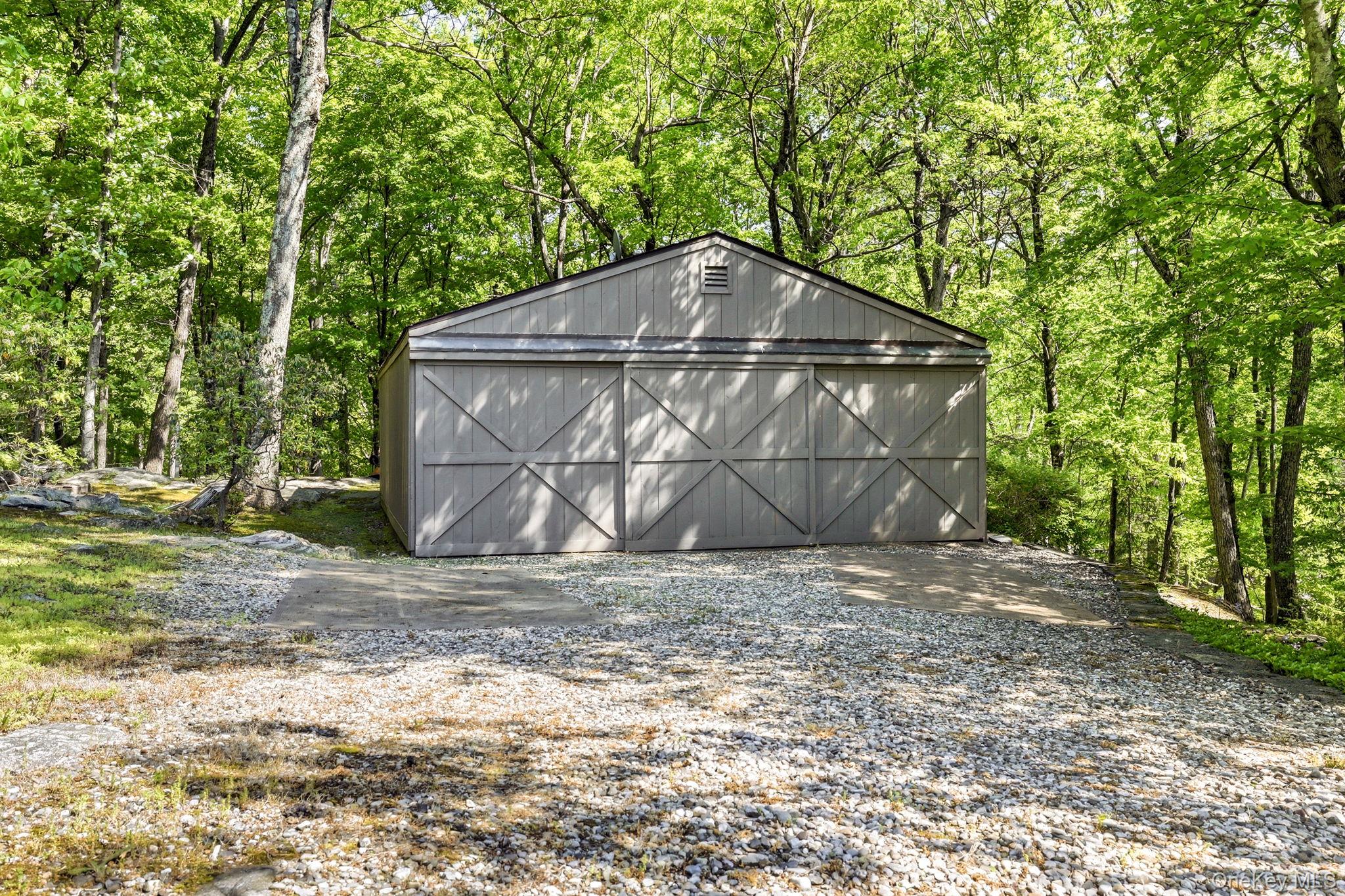 12 Tallwoods Road Armonk, NY 10504 - Photo 34 of 41
