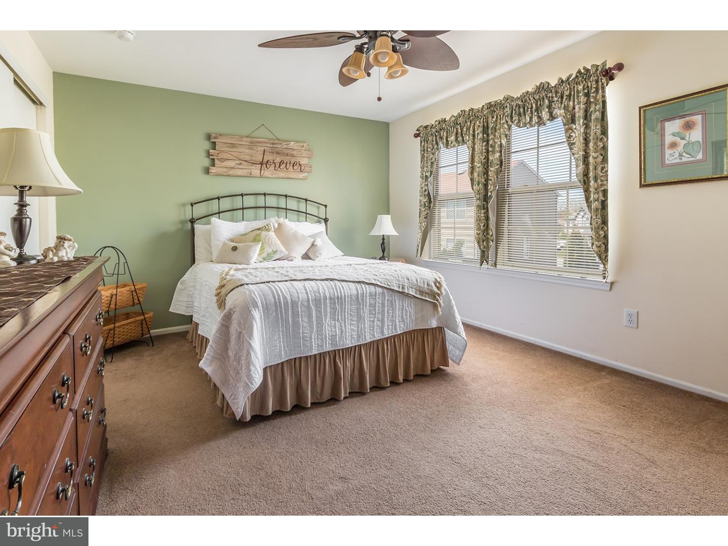 63 Springcress Drive Delran, NJ 08075 - Photo 12 of 25