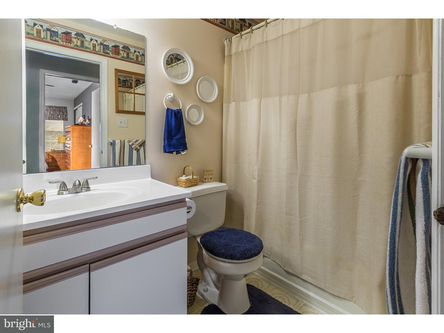 63 Springcress Drive Delran, NJ 08075 - Photo 17 of 25